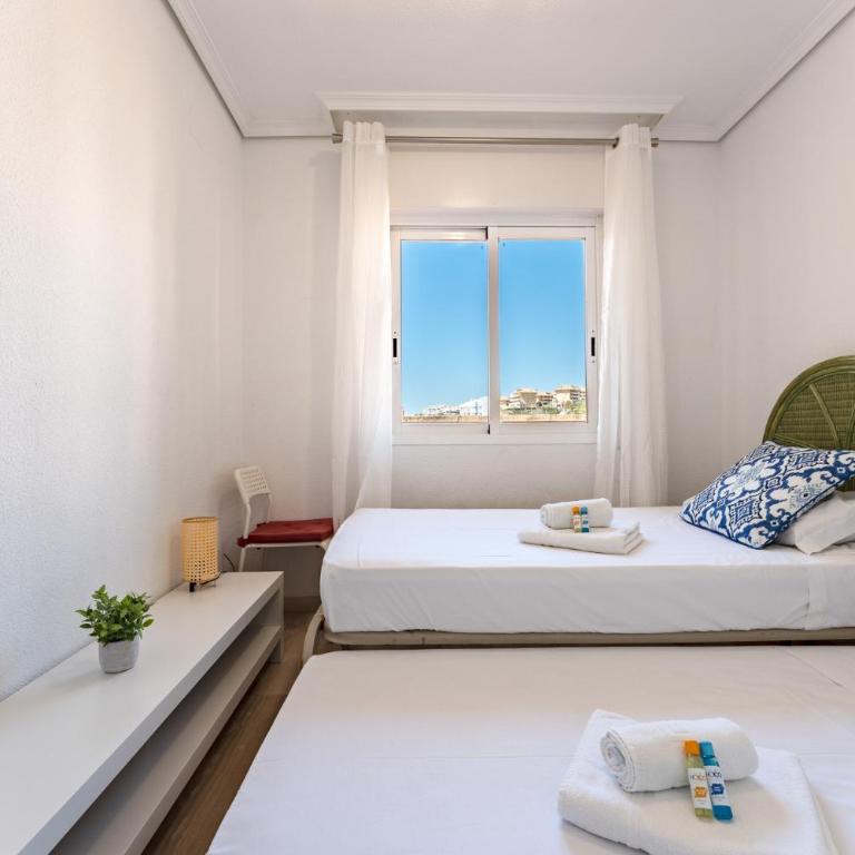 Malagasuite Seaside Penthouse with 2 Car Parking - Four-Bedroom Penthouse Apartment - 18