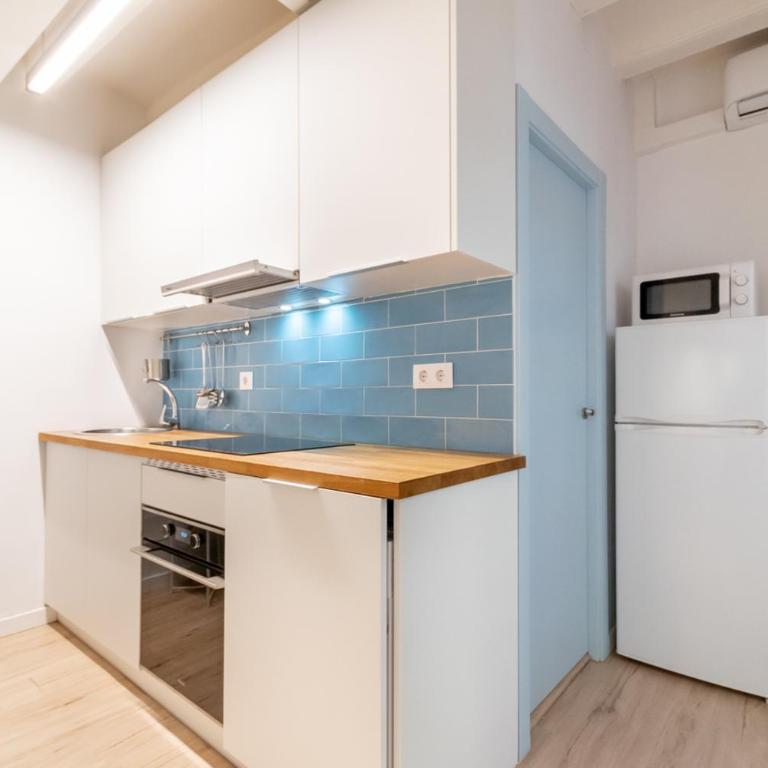 Amazing flat in Barceloneta with private terrace 2-2 - One-Bedroom Apartment - 10