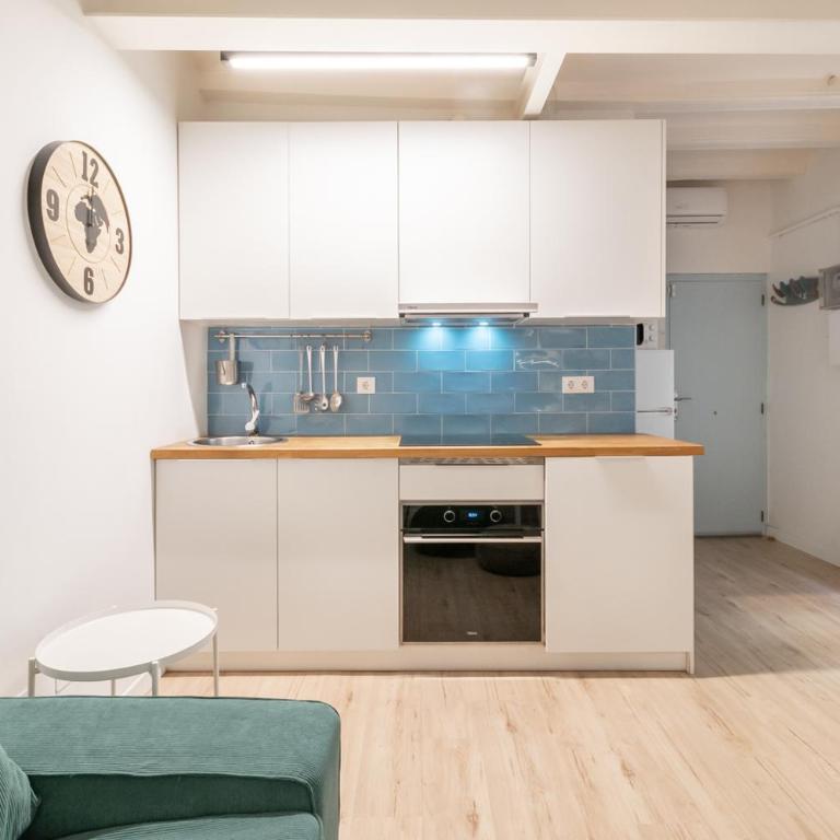 Amazing flat in Barceloneta with private terrace 2-2 - One-Bedroom Apartment - 26