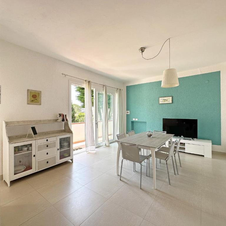 611 - Appartamento trilocale a Marcelli, ristrutturato, climatizzato e con posto auto interno - SPIAGGIA AL WHITE BEACH CLUB INCLUSA - Appartamento con 2 Camere da Letto - 3