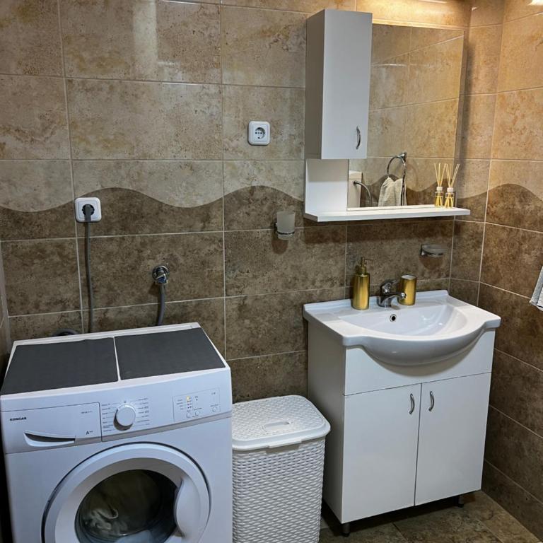 House Milovanovic - Vila sa 3 Spavaće Sobe - 65