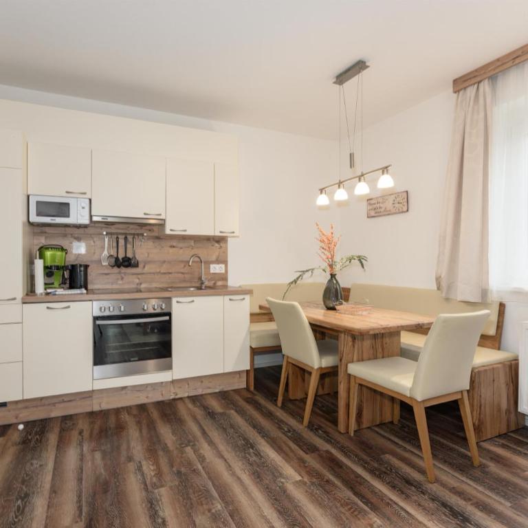 Appartmenthaus Martina by Schladming-Appartements - Apartment mit Balkon - 2