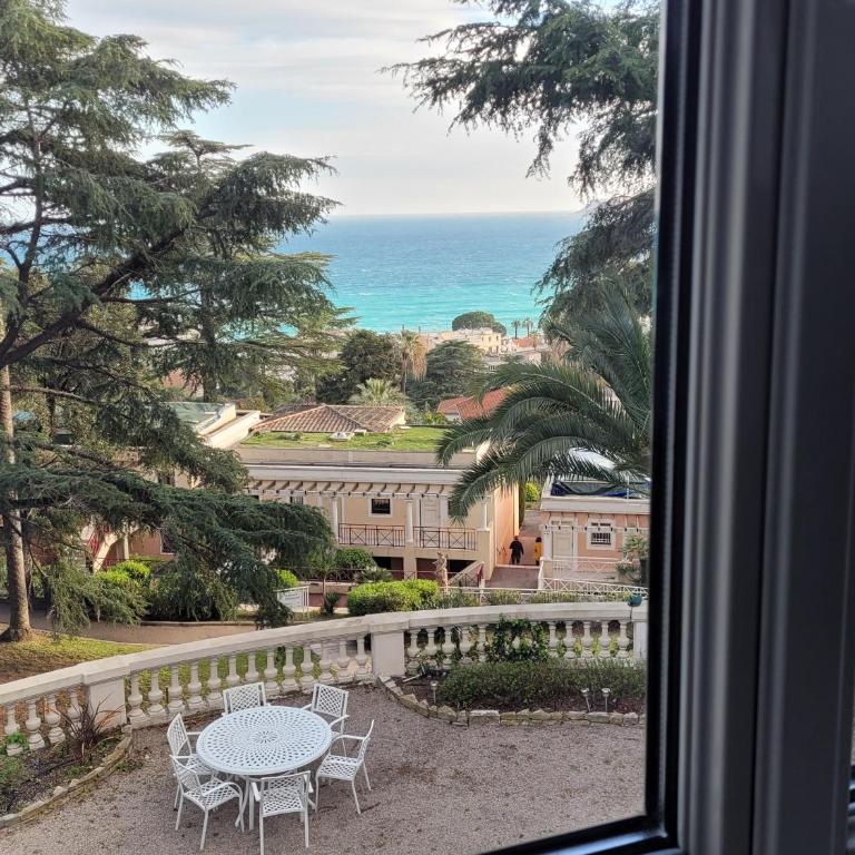 Appartement 3P dans Maison Bourgeoise - 6 personnes - Vue Mer - Parking - Apartment mit 2 Schlafzimmern - 20