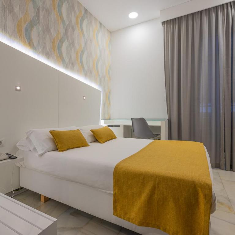 Atarazanas Málaga Boutique Hotel - Habitación Doble Pequeña - 11