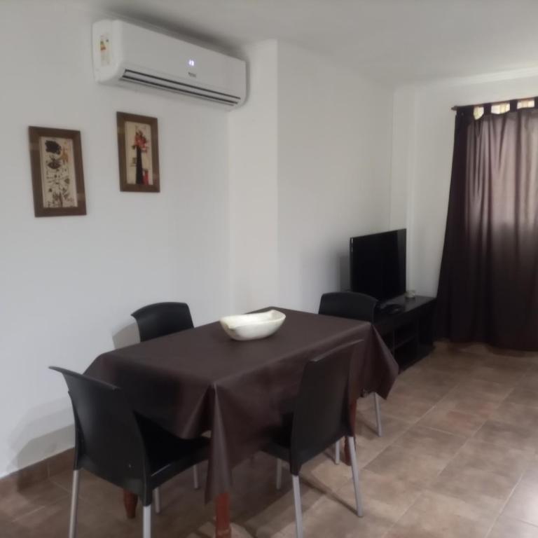 Aero - A 6 Cuadras de la estación Palomar- - Two-Bedroom Apartment - 2
