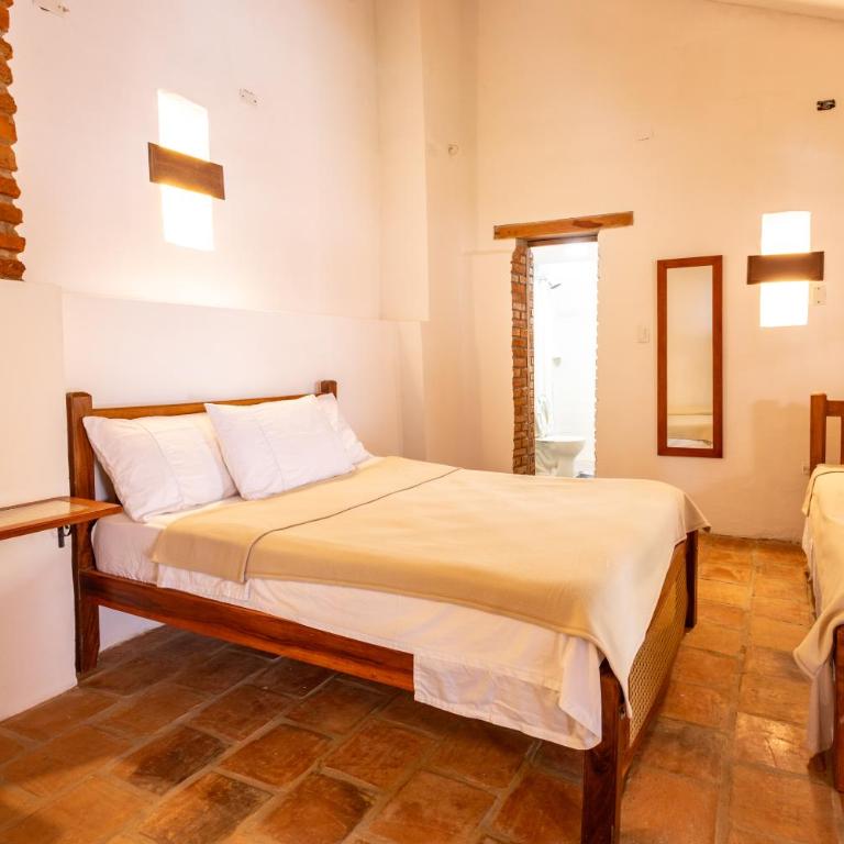 Albarrada Hotel Boutique - Standard Quadruple Room - 3