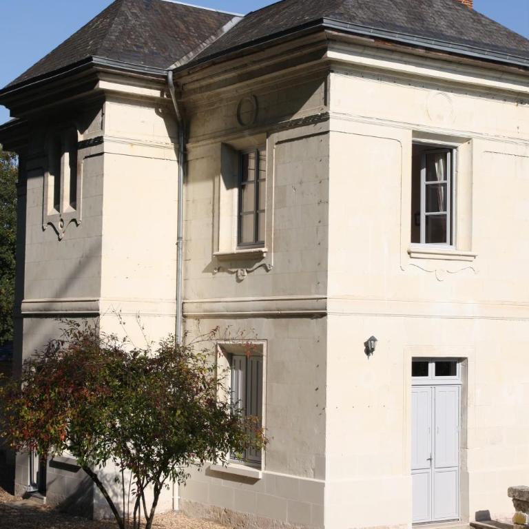 Aux grilles du Château de Saint-Aignan, à 2km de Beauval, les maisons de Sidonie et Léonard - La Maison de Léonard - 3