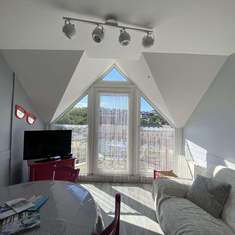 Appartement vue mer avec parking privé et WiFi à Perros-Guirec - FR-1-542-60 - Apartment - 8