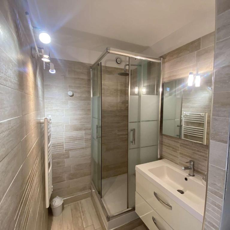 Appartement vue mer avec parking privé et WiFi à Perros-Guirec - FR-1-542-60 - Apartment - 9