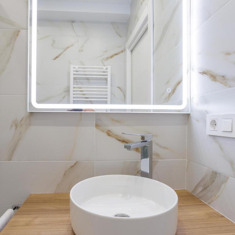 VT Gorbea by Bilbaohost - Three-Bedroom Apartment - 18