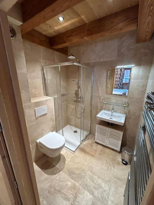 Chalet Mary - Central Morzine with Hot Tub & Sauna - Chalet - 12