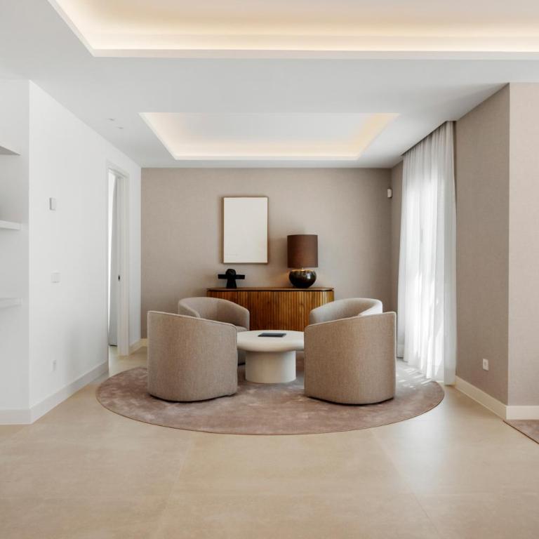 Luxury Villa Near Marbella with Private Pool, Jacuzzi & Modern Amenities - Villa - 12
