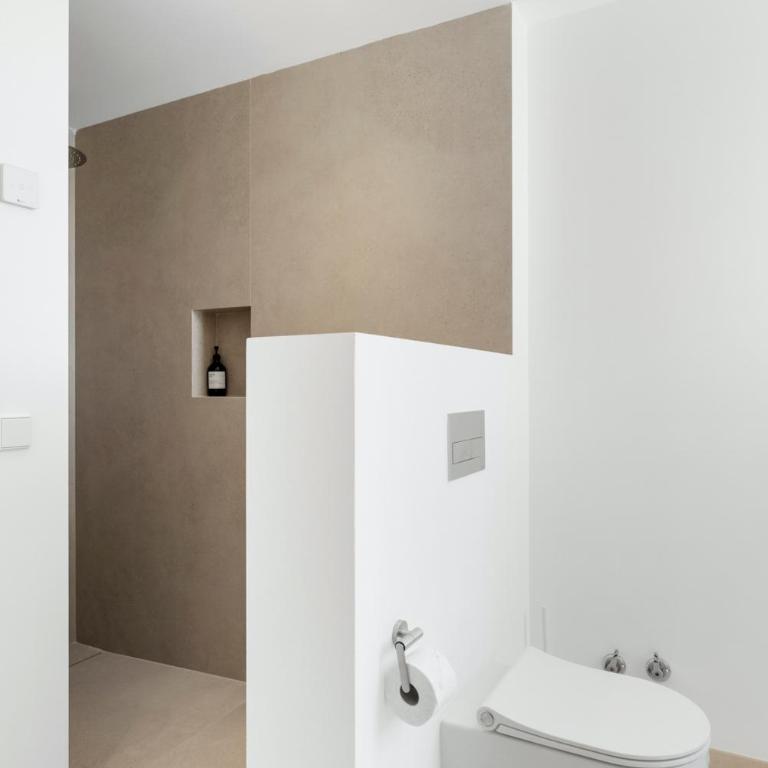 Luxury Villa Near Marbella with Private Pool, Jacuzzi & Modern Amenities - Villa - 26