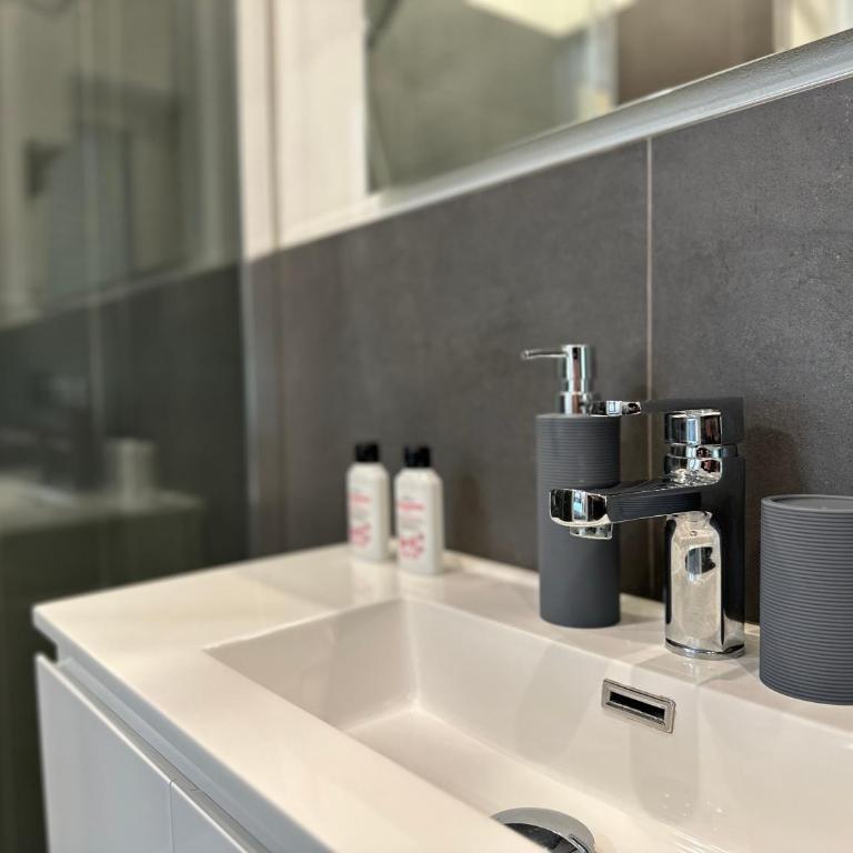 Four Season Rimini apartments 130mq Esclusivo - Appartamento con 3 Camere da Letto - 27