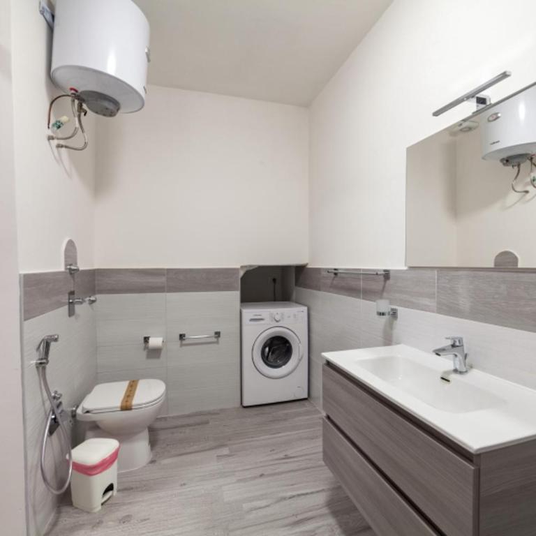 Fardella 250 - Camera Tripla - 4