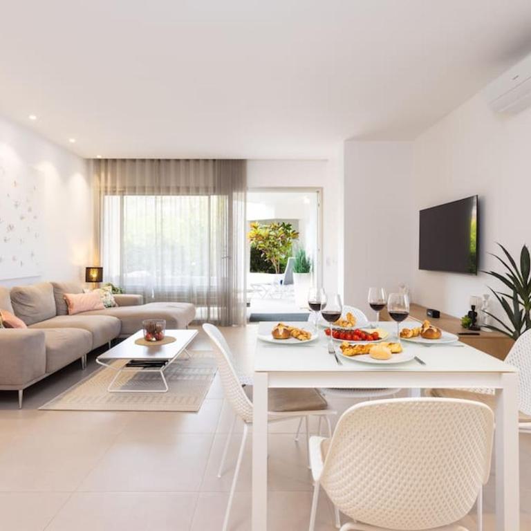 Garden Serenity Retreat And Workspace With Heated Pools And Gym - Apartamento de 2 dormitorios - 6