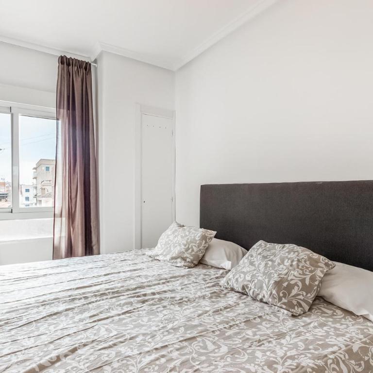 Gorgeous Apartment In Santa Pola With Wifi - Apartamento de 3 dormitorios - 12