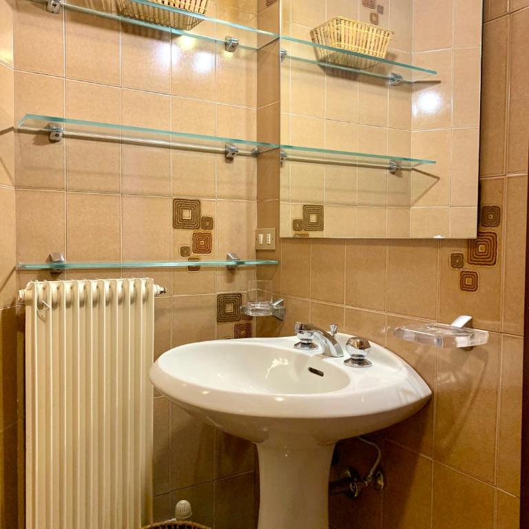 Trilocale Golf Club - Appartamento con 2 Camere da Letto - 13