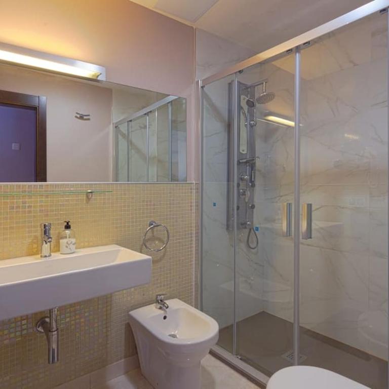Deluxe Villa de Amadores - Two-Bedroom Apartment - 2