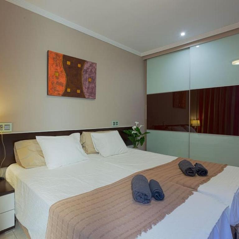 Deluxe Villa de Amadores - Two-Bedroom Apartment - 11