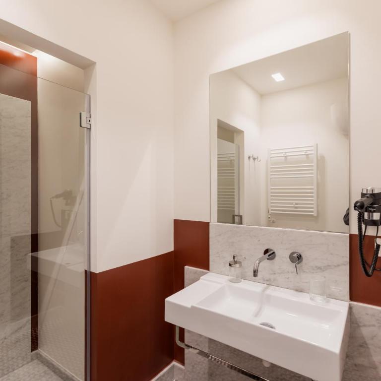 Piazza San Domenico Luxury Suites - Deluxe Double Room with Balcony - 15