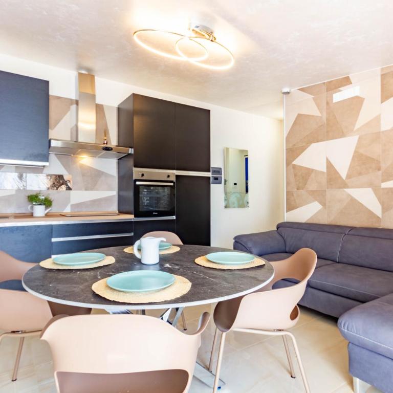 Appartamento Mansarda Zara Deluxe Trilo - MyHo Casa - Two-Bedroom Apartment - 9