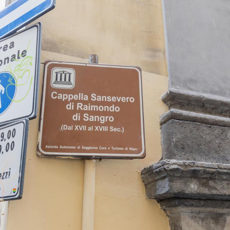Piazza San Domenico Luxury Suites - Deluxe Double Room with Balcony - 2