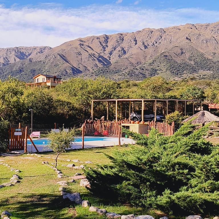 San Luis Aparts - Apartment with Mountain View - 2