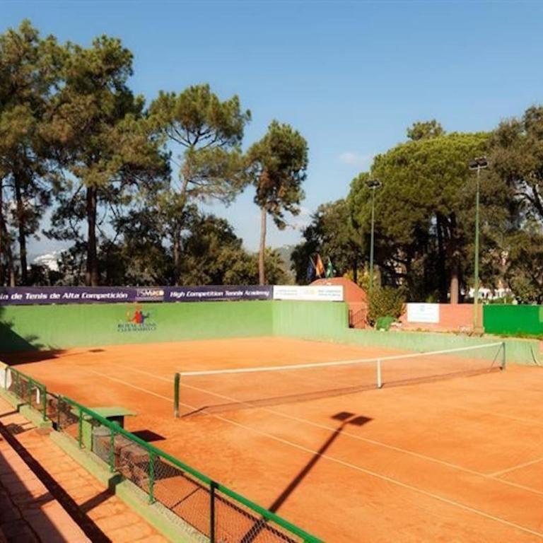 Luxury Villa Near Marbella with Private Pool, Jacuzzi & Modern Amenities - Villa - 62