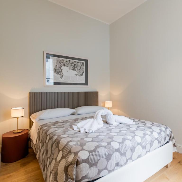 Piazza San Domenico Luxury Suites - Deluxe Double Room with Balcony - 13