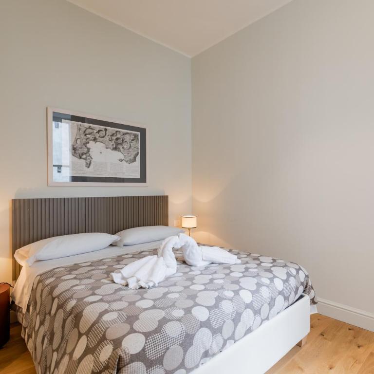 Piazza San Domenico Luxury Suites - Deluxe Double Room with Balcony - 16