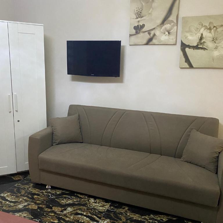 Suite and room - Camera Matrimoniale Ampia con Balcone - 10