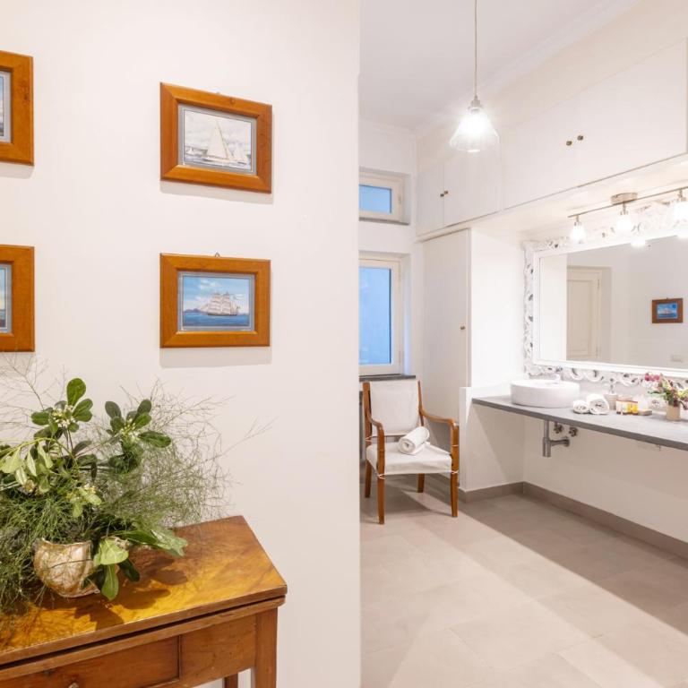 Villa Gallone - Camera Tripla Luxury - 3