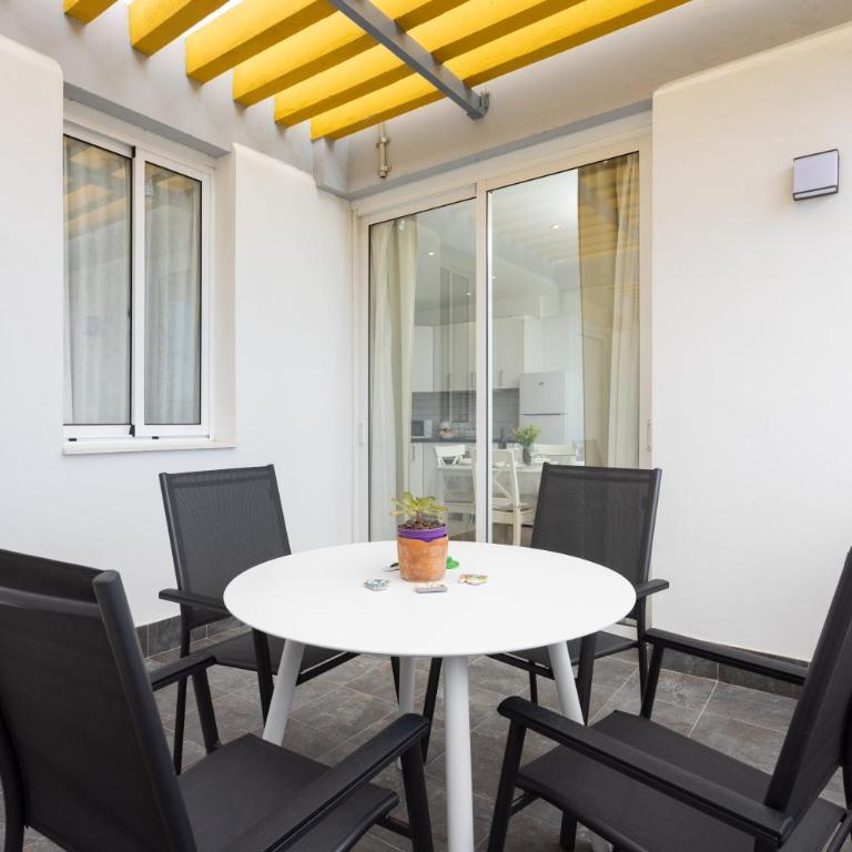 Home2Book Lovely & Bright Apt, Pool & Terrace - Apartamento de 1 dormitorio - 5