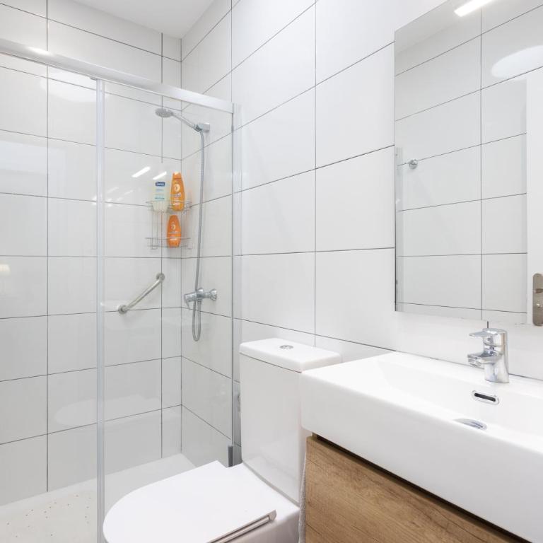 Home2Book Lovely & Bright Apt, Pool & Terrace - Apartamento de 1 dormitorio - 17