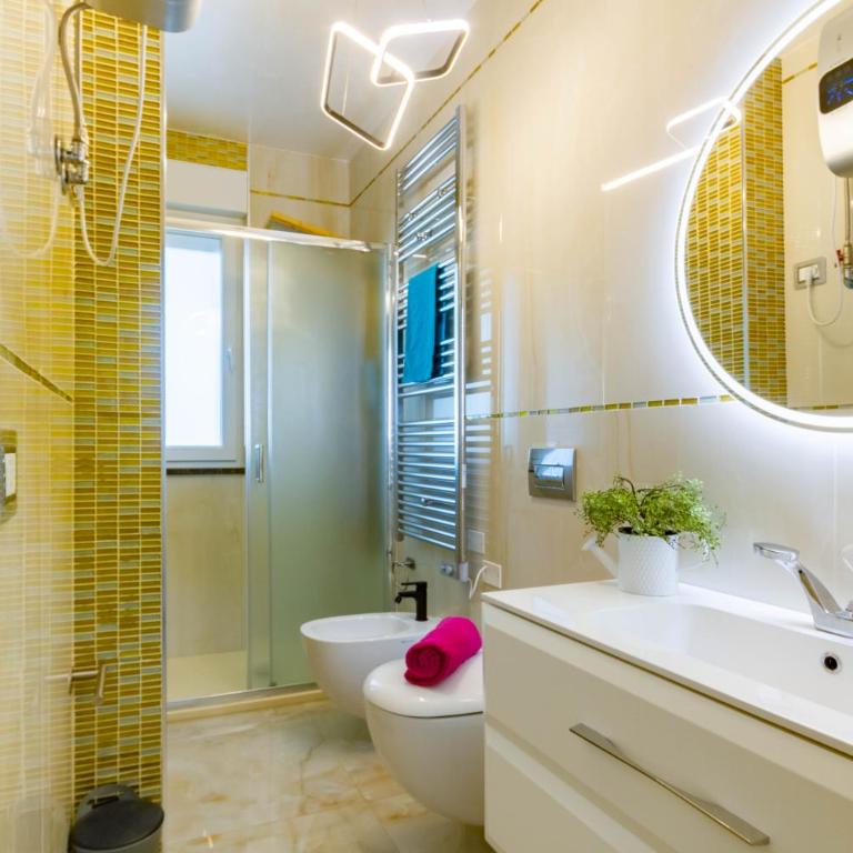 Appartamento Zara Deluxe 3P - MyHo Casa - Two-Bedroom Apartment - 7