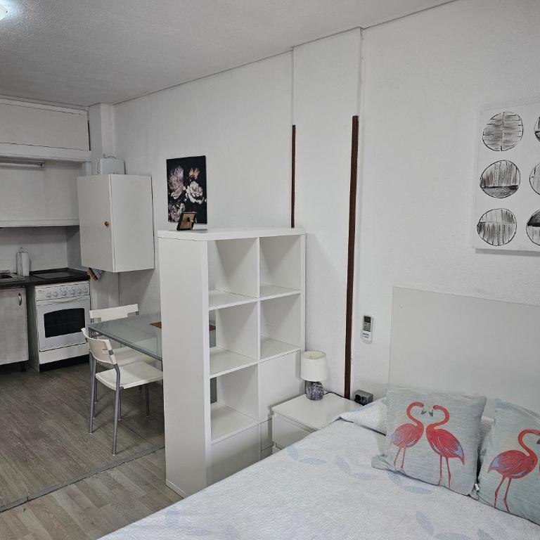 Estudio Doble con Balcon en Madrid Centro (Chueca) - One-Bedroom Apartment - 3
