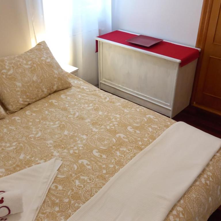 Mallonako - Three-Bedroom Apartment - 6