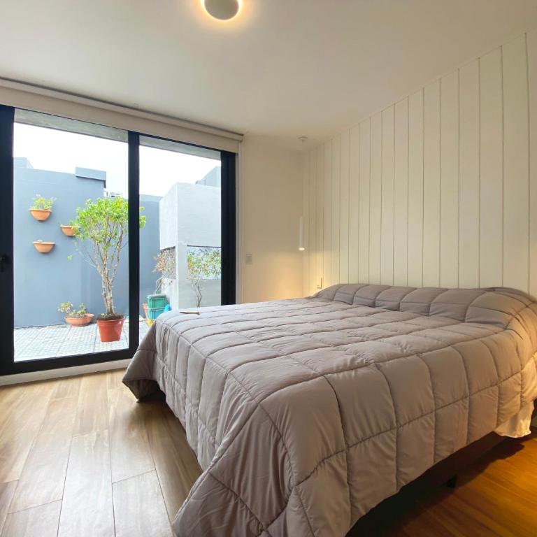 MODERNO, ESPACIOSO Y FAMILIAR, GRAN UBICACION!! - Two-Bedroom Apartment - 4