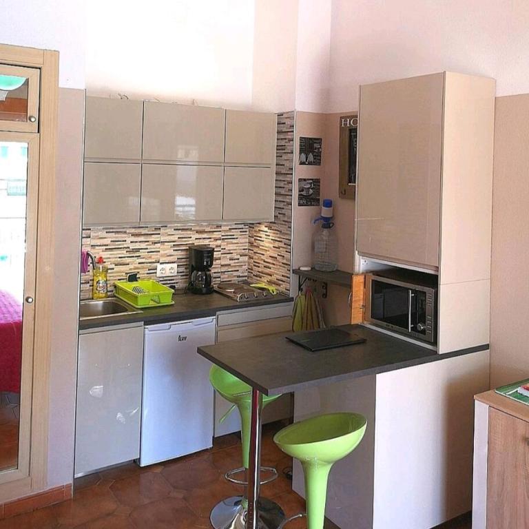 Sunny Studio in Los Cristianos - Estudio - 12