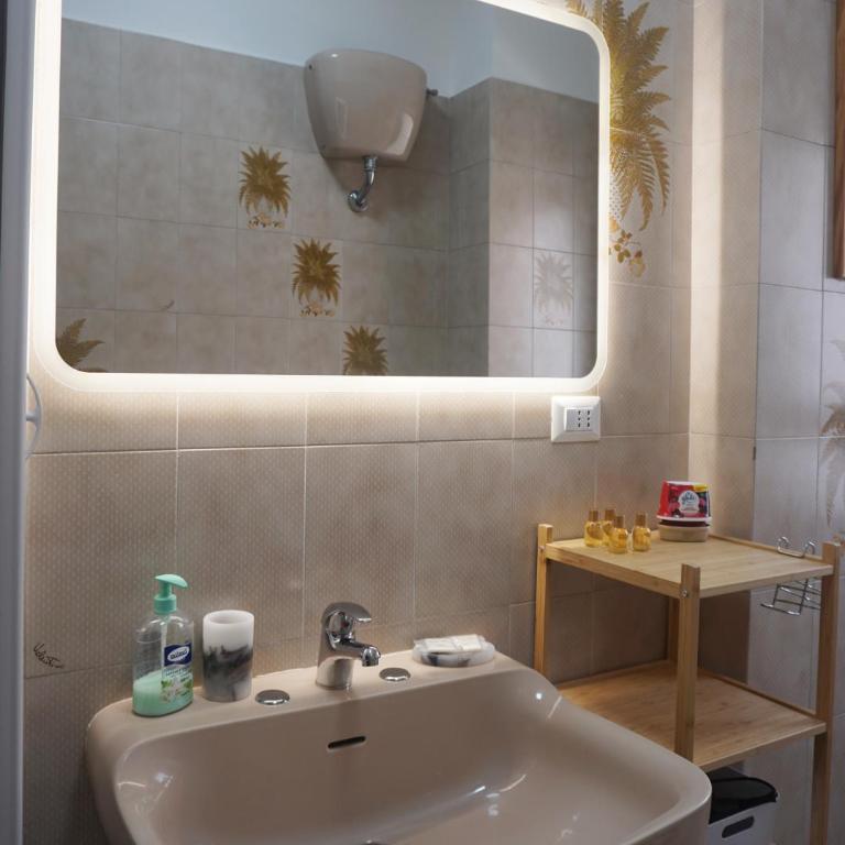Valentina House - Appartamento con 3 Camere da Letto - 42