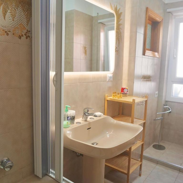 Valentina House - Appartamento con 3 Camere da Letto - 52