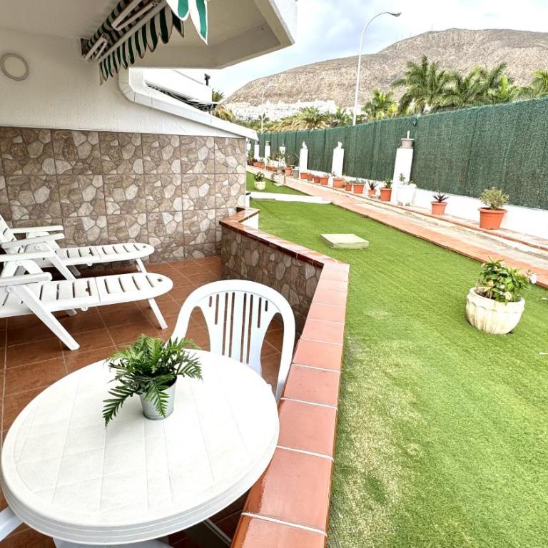 Sur y Sol Junto al Mar by Deihu Experiences - Apartamento Deluxe de 1 dormitorio con vistas al jardín - 24