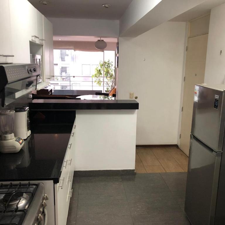Cozy Apartment Miraflores - Two-Bedroom Apartment with Balcony - 13