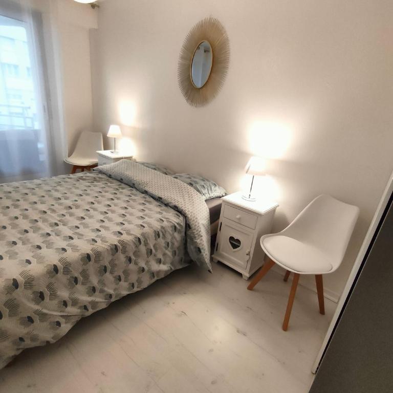 Appartement 2 Pièces avec une grande terrasse, 3 étoiles, Wifi, Box pour véhicule et vélos - Apartment mit 1 Schlafzimmer - 17