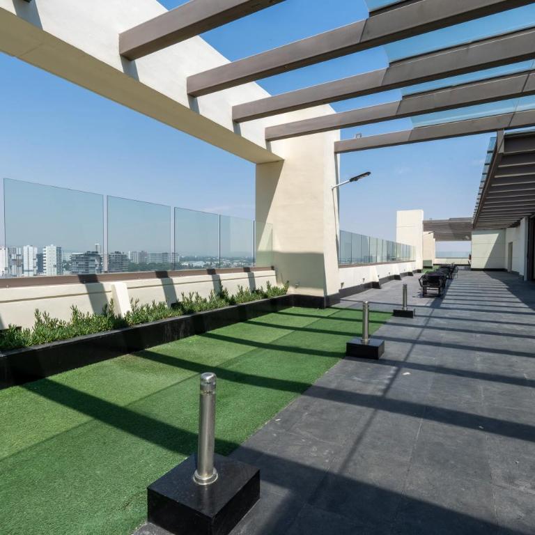 Luxury Escape near Andares Modern Retreat - Apartment - 5