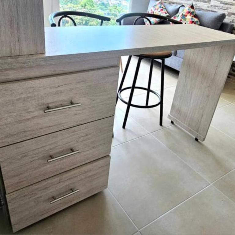 Sobre Panamericana Cerca a Aeropuerto & Expoferias - Apartamento de 3 dormitorios - 20