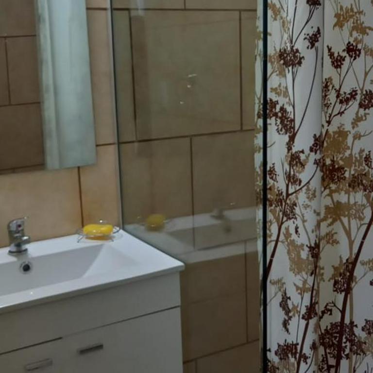 Tanti Relax - Two-Bedroom House - 4