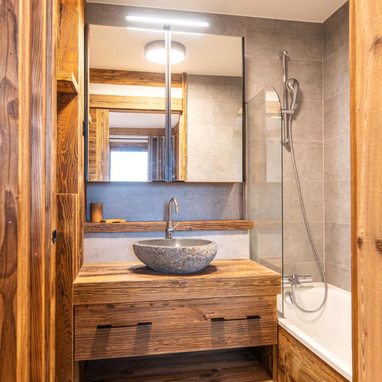 Arcs 1950 Appartement Luxe type chalet 5 à 7 personnes Vue imprenable sur le Montblanc skis aux pieds - Apartment mit Blick auf die Berge - 27