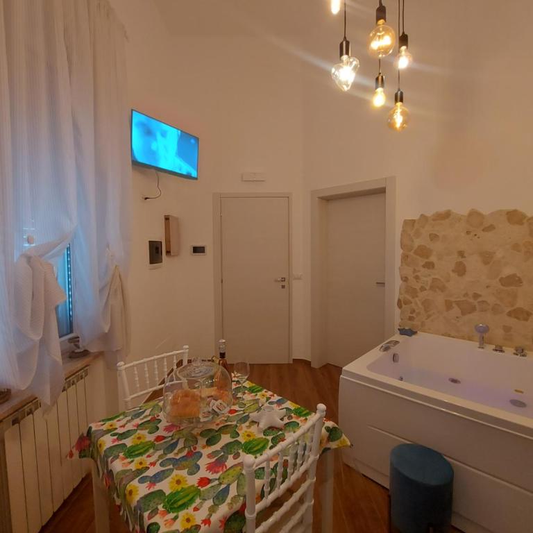 Greso - Deluxe King Room - 6